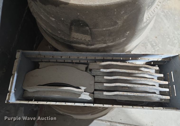 image for item EH8507 Coats 6100 tire balancer