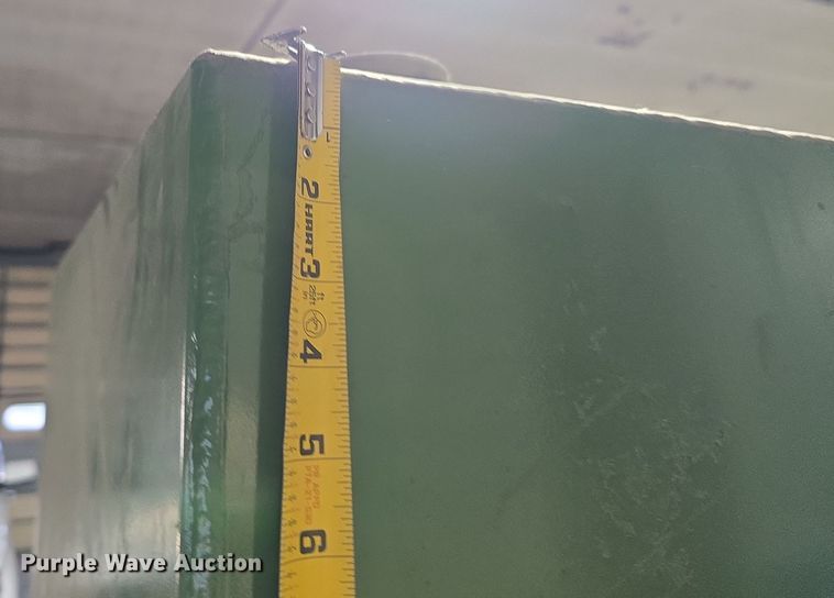 image for item EH8511 John Deere oil dispenser