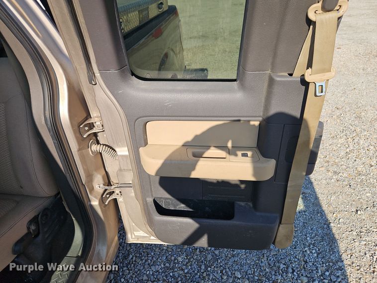 image for item EI8776 2011 Ford F150 SuperCab pickup truck