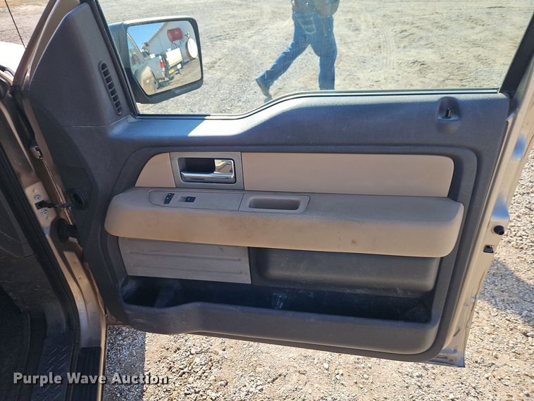 image for item EI8776 2011 Ford F150 SuperCab pickup truck