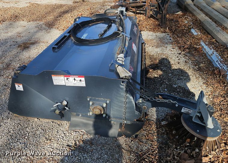 image for item EI8777 Virnig skid steer sweeper