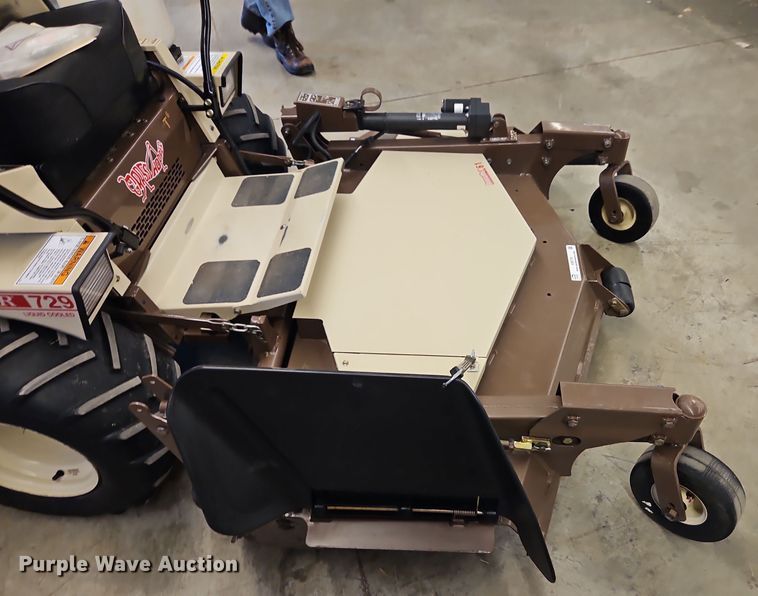 image for item EI8778 2009 Grasshopper 729T6 ZTR lawn mower