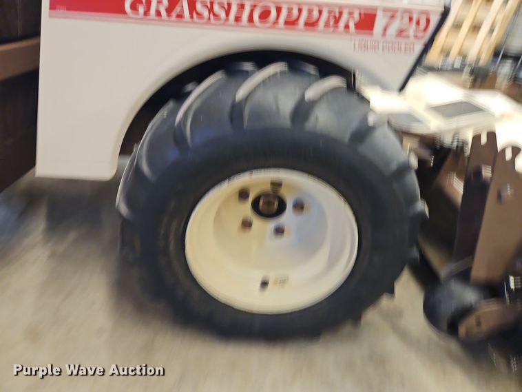 image for item EI8778 2009 Grasshopper 729T6 ZTR lawn mower