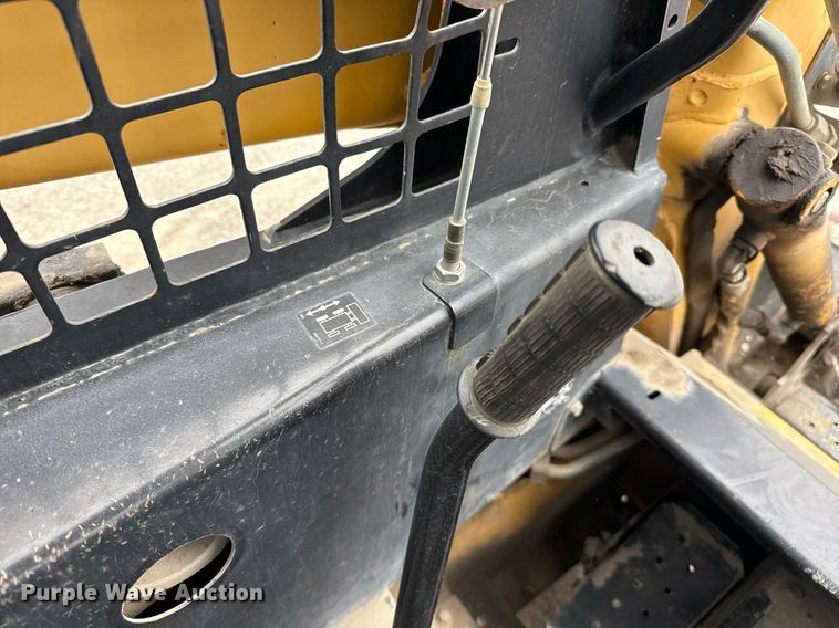 image for item EJ3414 1998 John Deere 7775 skid steer loader