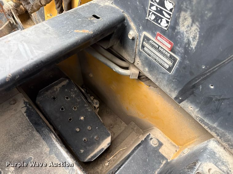 image for item EJ3414 1998 John Deere 7775 skid steer loader