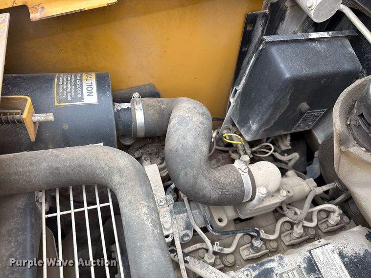 image for item EJ3414 1998 John Deere 7775 skid steer loader