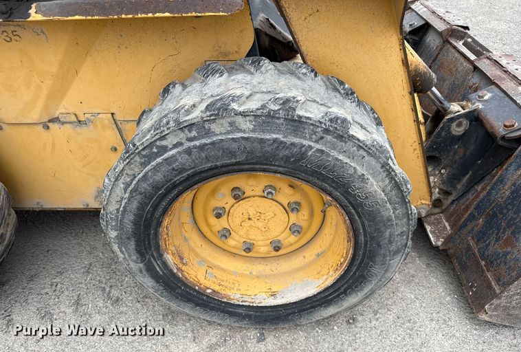 image for item EJ3414 1998 John Deere 7775 skid steer loader