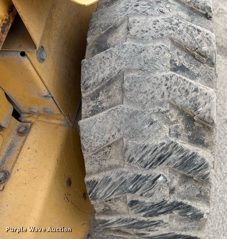 image for item EJ3414 1998 John Deere 7775 skid steer loader