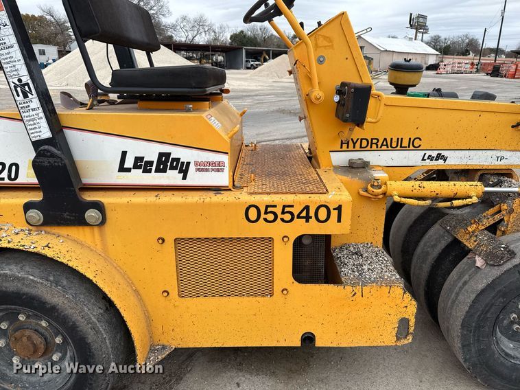 image for item EJ3415 2004 LeeBoy 420 pneumatic roller