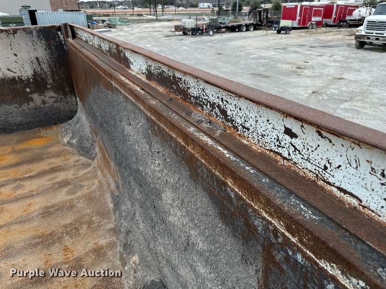 image for item EJ3416 2007 Sterling LT7500 dump truck