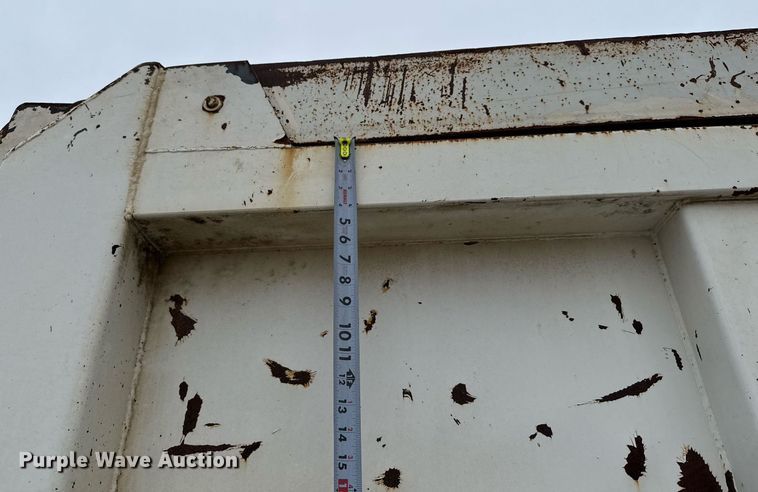 image for item EJ3416 2007 Sterling LT7500 dump truck