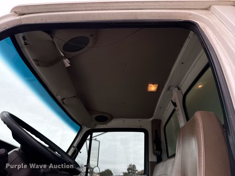 image for item EJ3416 2007 Sterling LT7500 dump truck