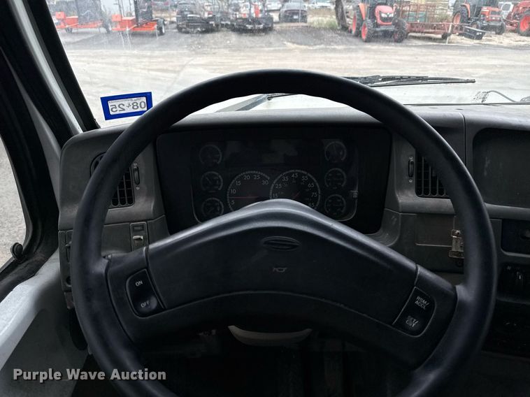 image for item EJ3416 2007 Sterling LT7500 dump truck