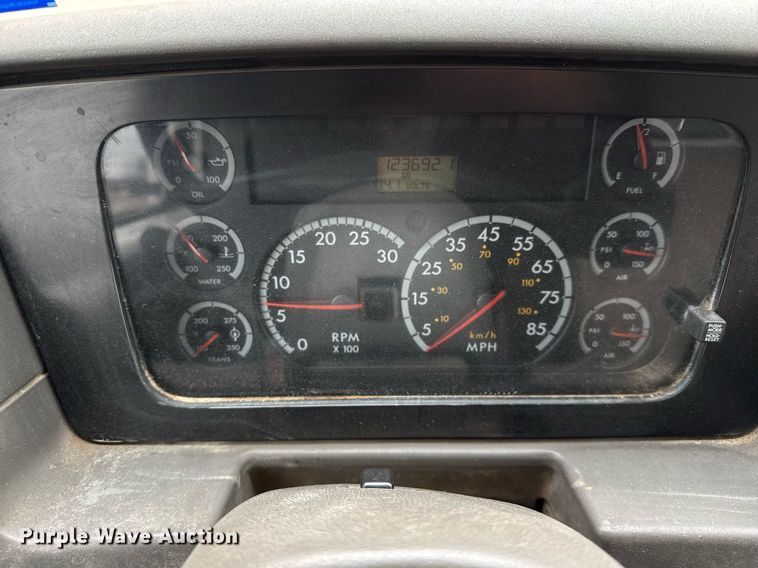 image for item EJ3416 2007 Sterling LT7500 dump truck