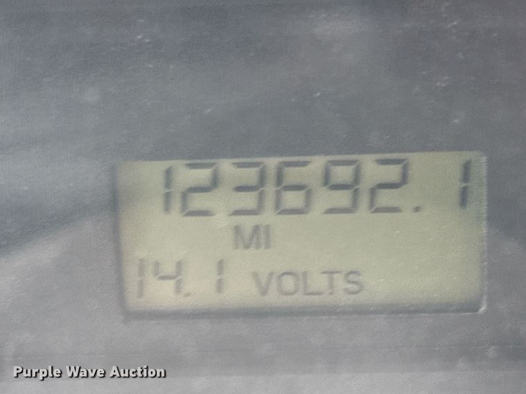 image for item EJ3416 2007 Sterling LT7500 dump truck