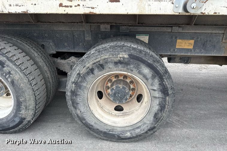 image for item EJ3416 2007 Sterling LT7500 dump truck