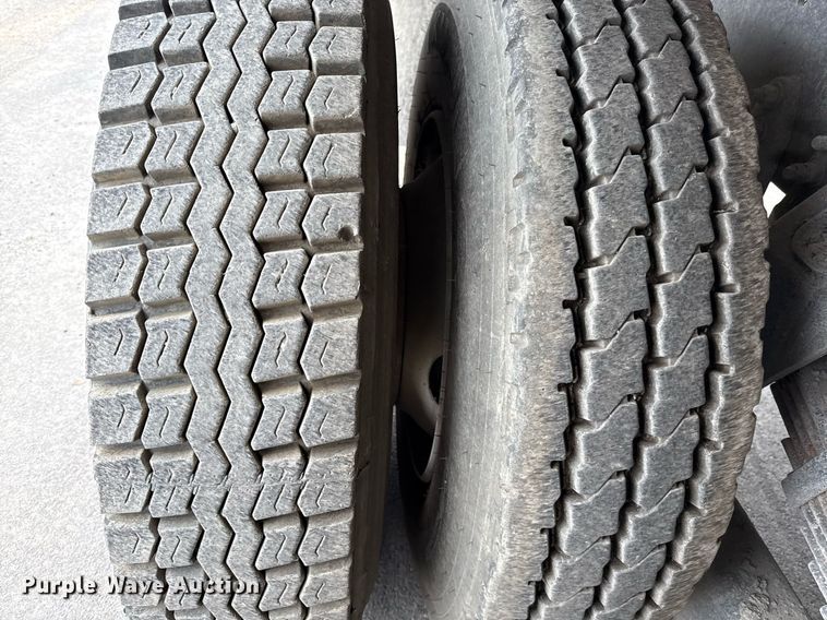 image for item EJ3416 2007 Sterling LT7500 dump truck