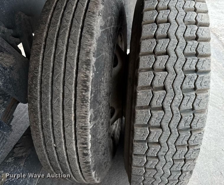 image for item EJ3416 2007 Sterling LT7500 dump truck