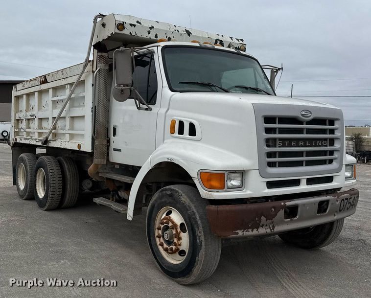 image for item EJ3417 2007 Sterling LT7500 dump truck