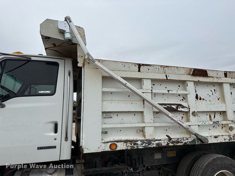 image for item EJ3417 2007 Sterling LT7500 dump truck