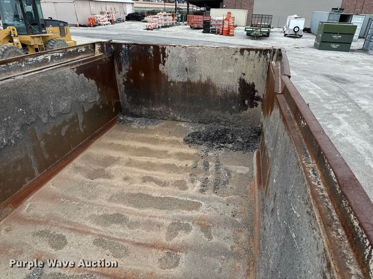 image for item EJ3417 2007 Sterling LT7500 dump truck