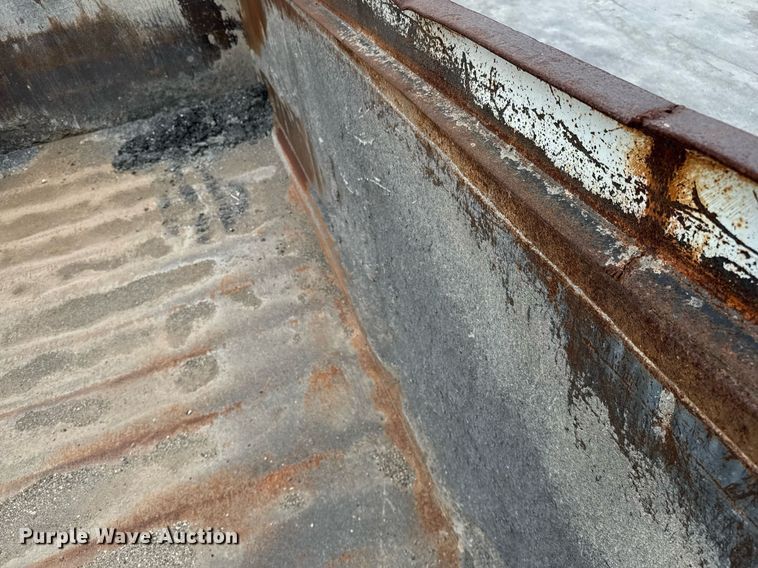 image for item EJ3417 2007 Sterling LT7500 dump truck