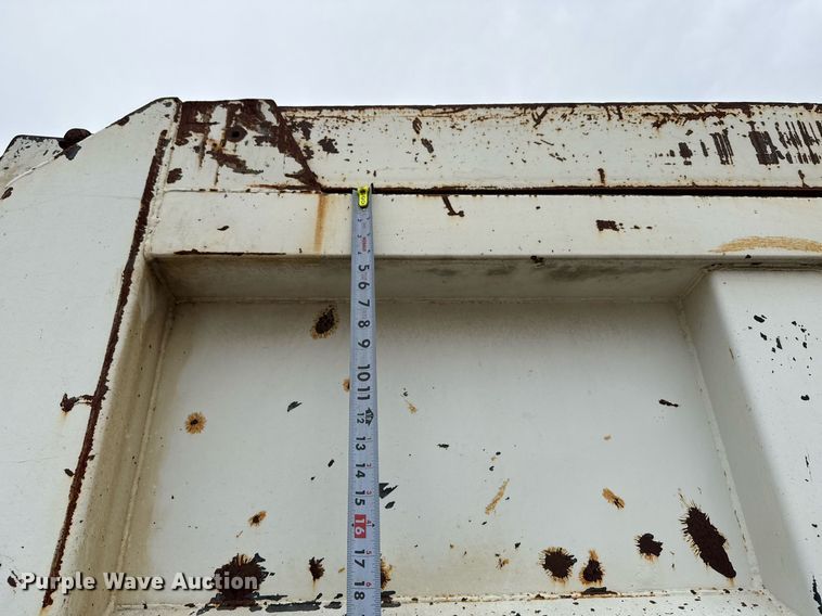 image for item EJ3417 2007 Sterling LT7500 dump truck