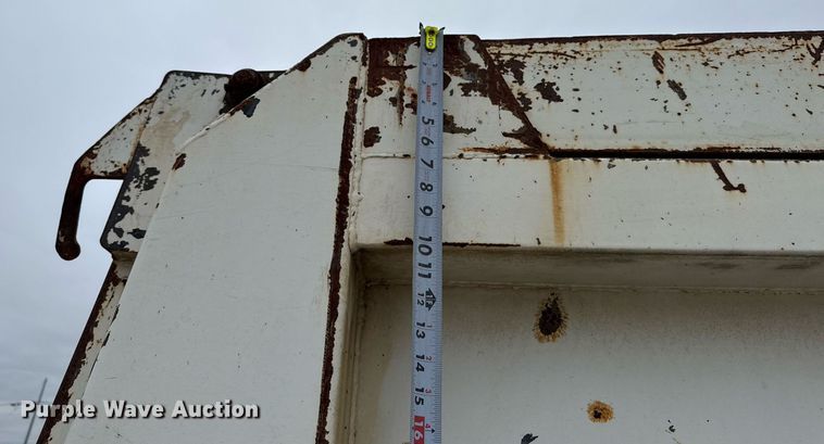 image for item EJ3417 2007 Sterling LT7500 dump truck