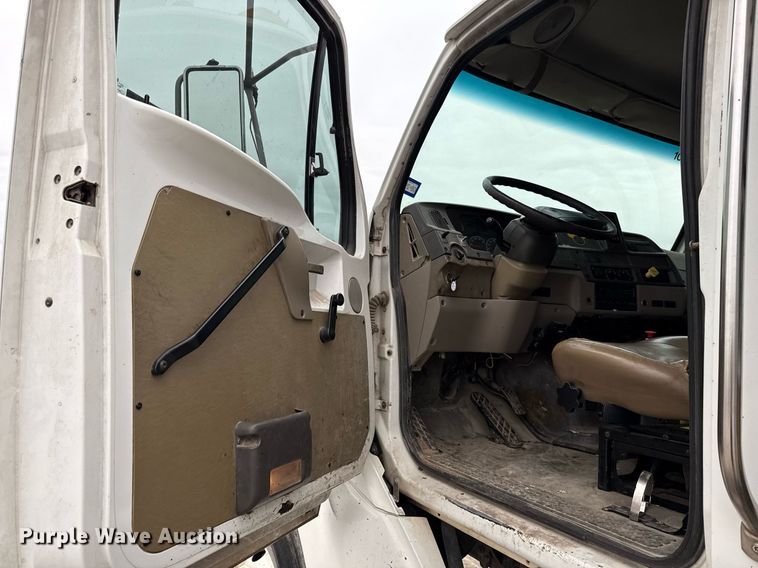 image for item EJ3417 2007 Sterling LT7500 dump truck