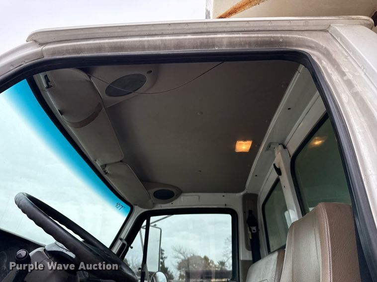 image for item EJ3417 2007 Sterling LT7500 dump truck