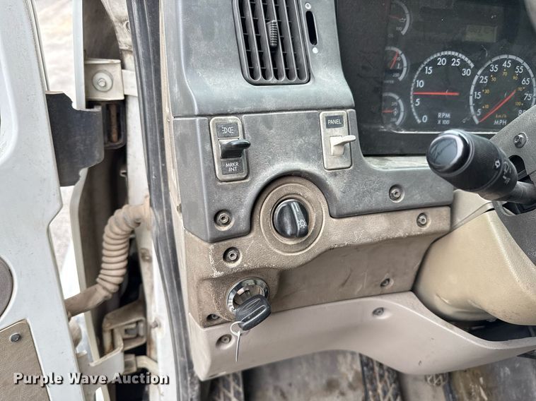 image for item EJ3417 2007 Sterling LT7500 dump truck