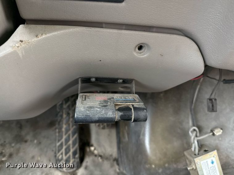 image for item EJ3417 2007 Sterling LT7500 dump truck