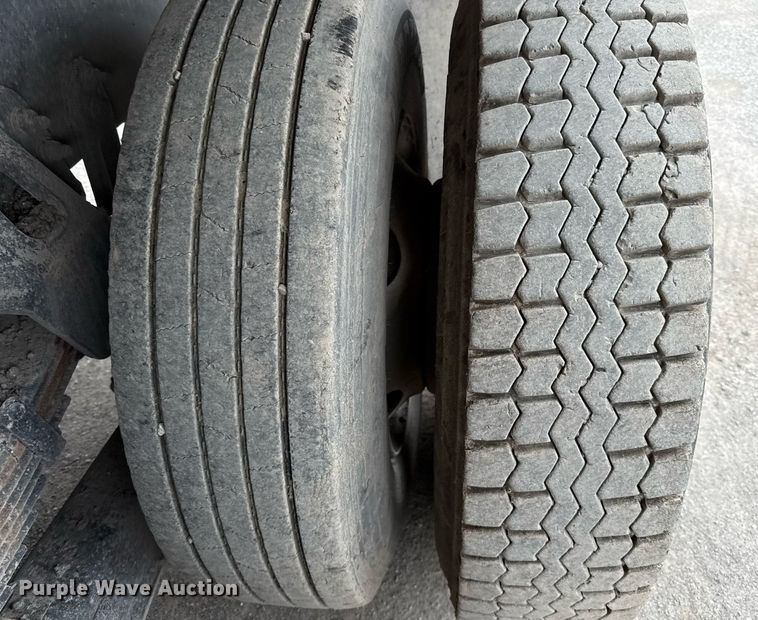 image for item EJ3417 2007 Sterling LT7500 dump truck