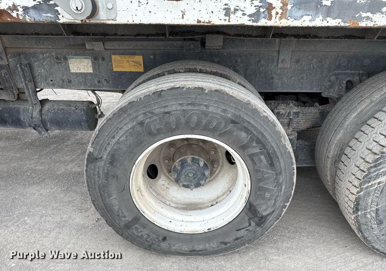 image for item EJ3417 2007 Sterling LT7500 dump truck