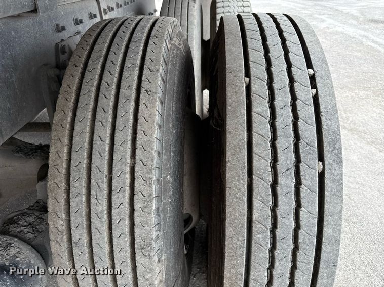 image for item EJ3417 2007 Sterling LT7500 dump truck