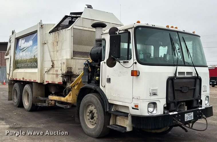 image for item EJ3418 2015 AutoCar ACX Xpeditor refuse truck