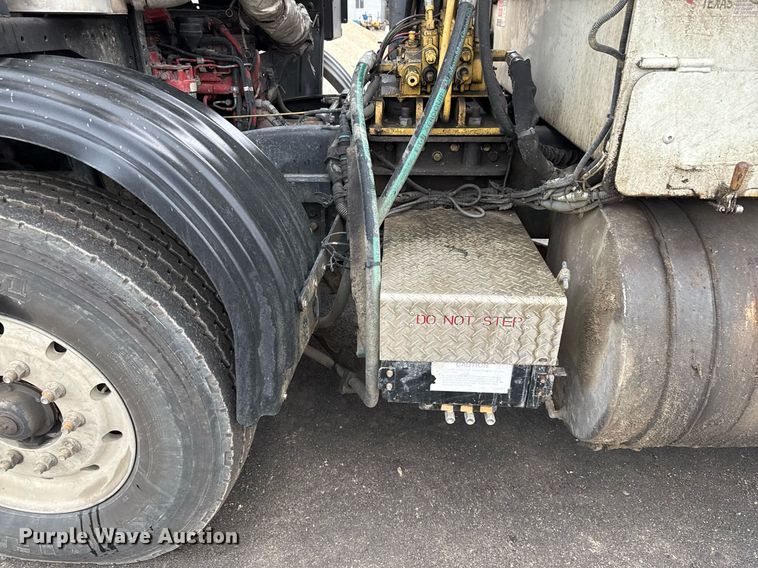 image for item EJ3418 2015 AutoCar ACX Xpeditor refuse truck