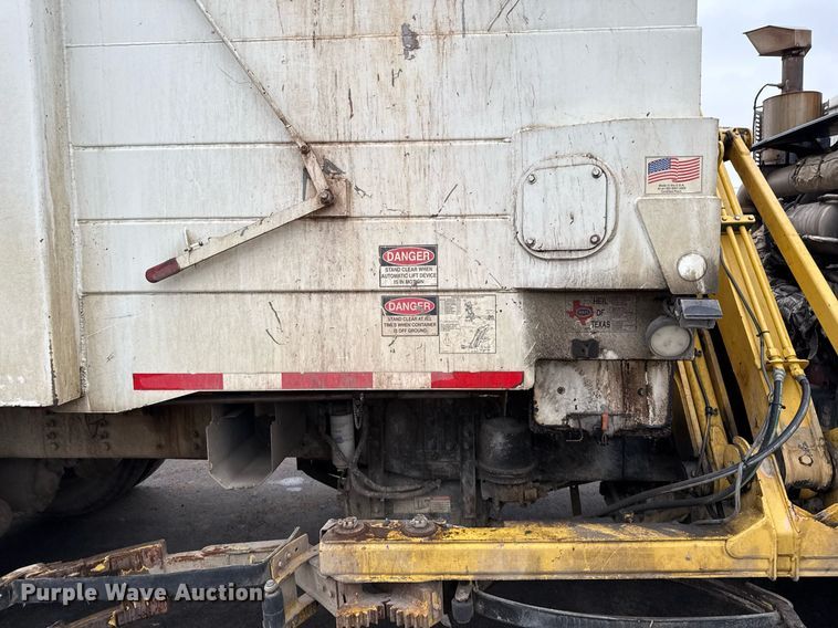 image for item EJ3418 2015 AutoCar ACX Xpeditor refuse truck