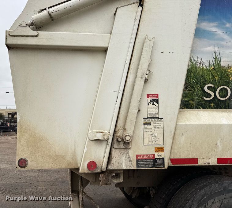 image for item EJ3418 2015 AutoCar ACX Xpeditor refuse truck