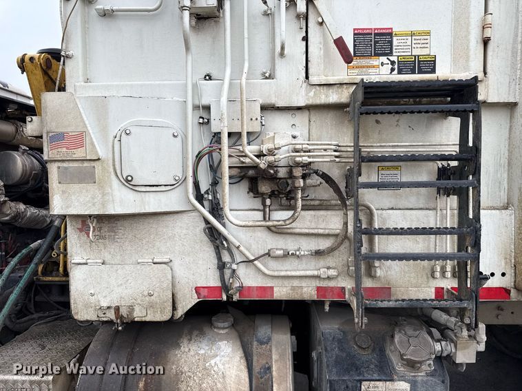 image for item EJ3418 2015 AutoCar ACX Xpeditor refuse truck