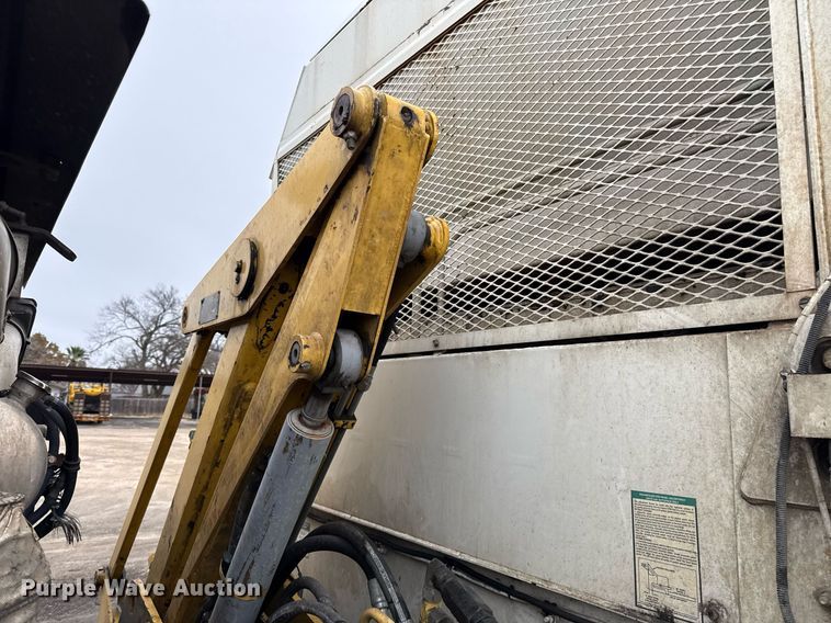 image for item EJ3418 2015 AutoCar ACX Xpeditor refuse truck