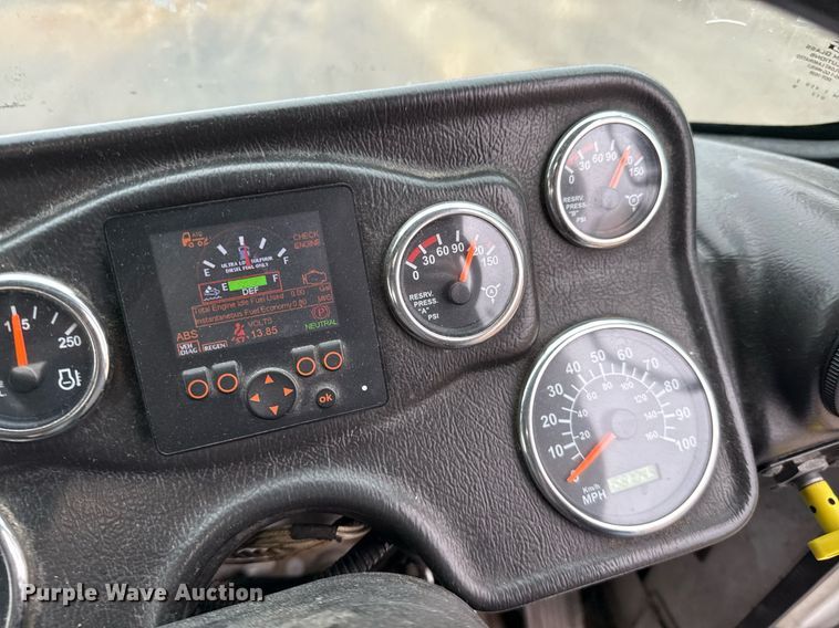 image for item EJ3418 2015 AutoCar ACX Xpeditor refuse truck