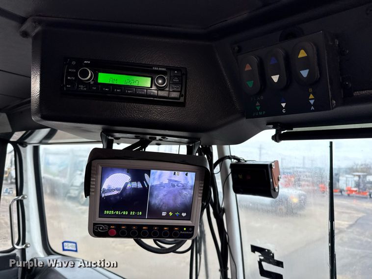 image for item EJ3418 2015 AutoCar ACX Xpeditor refuse truck