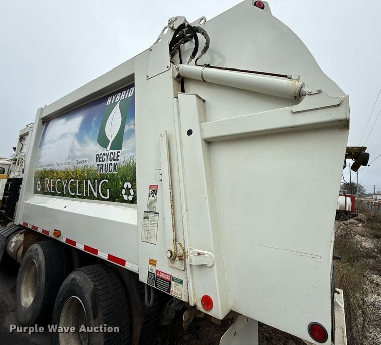 image for item EJ3419 2015 Autocar ACX Xpeditor refuse truck