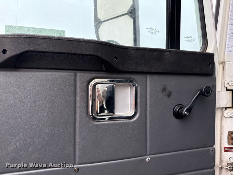 image for item EJ3419 2015 Autocar ACX Xpeditor refuse truck