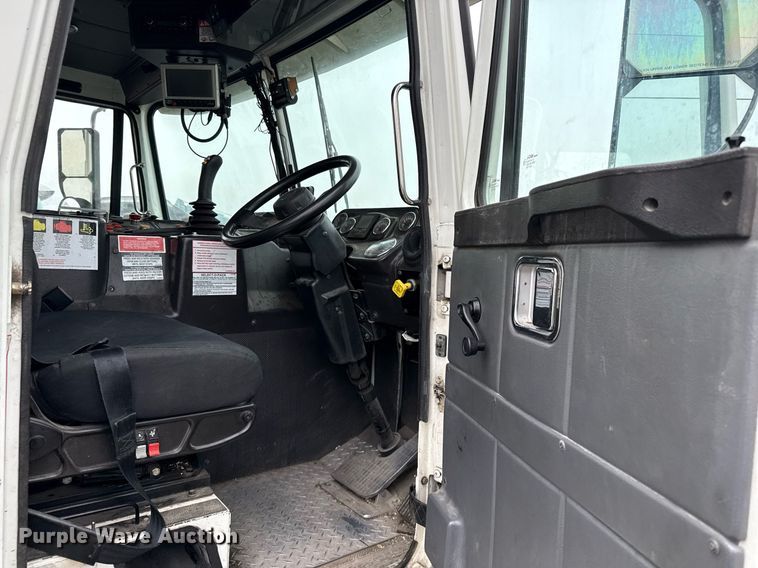 image for item EJ3419 2015 Autocar ACX Xpeditor refuse truck