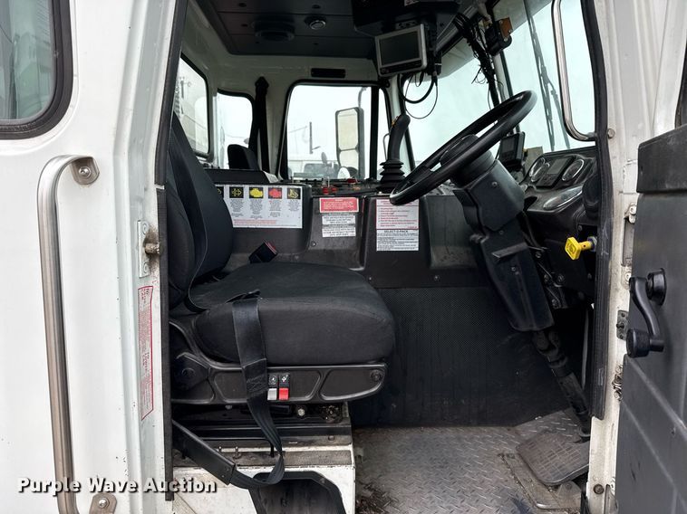 image for item EJ3419 2015 Autocar ACX Xpeditor refuse truck