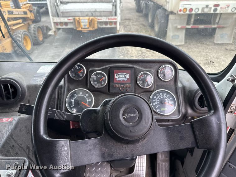 image for item EJ3419 2015 Autocar ACX Xpeditor refuse truck