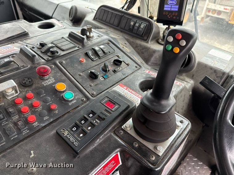 image for item EJ3419 2015 Autocar ACX Xpeditor refuse truck