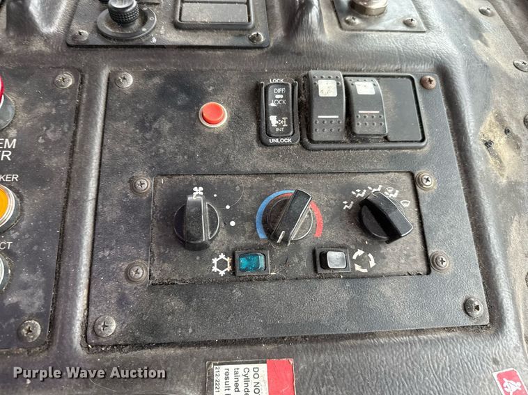 image for item EJ3419 2015 Autocar ACX Xpeditor refuse truck